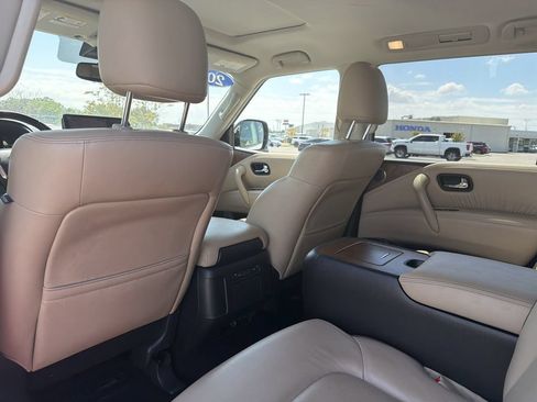 Used 2023 Nissan Armada SL w/ Captain's Chairs Package RWD image 16