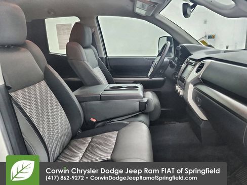Used 2019 Toyota Tundra SR5 AWD/4WD image 32