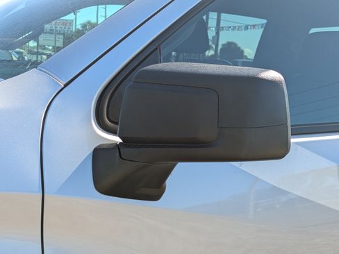 Used 2022 Chevrolet Silverado 1500 Custom image 12