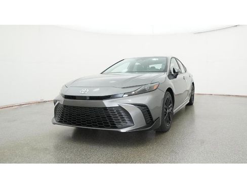 New 2026 Toyota Camry SE image 32