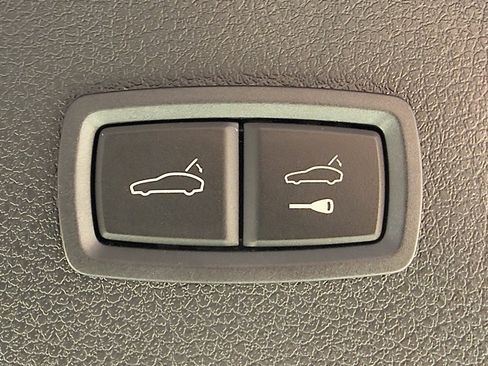 New 2026 Porsche Macan S image 25