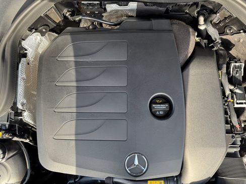 Used 2022 Mercedes-Benz GLC 300 4MATIC Coupe image 22