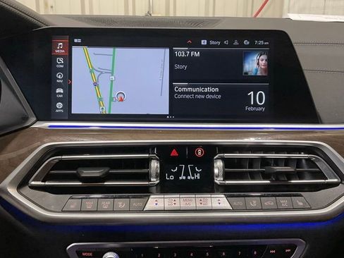 Used 2023 BMW X5 xDrive40i w/ Premium Package image 16