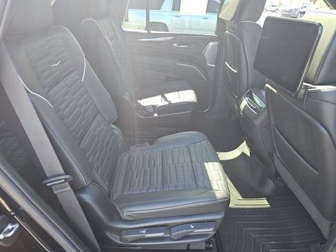 Used 2024 Cadillac Escalade Sport Platinum w/ LPO, ONYX Package AWD/4WD image 14