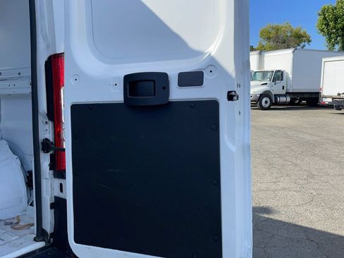 Used 2025 RAM ProMaster 2500 w/ Convenience Group FWD image 31