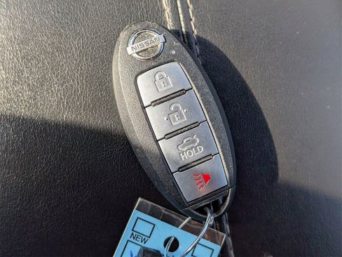 Used 2022 Nissan Sentra SV image 27