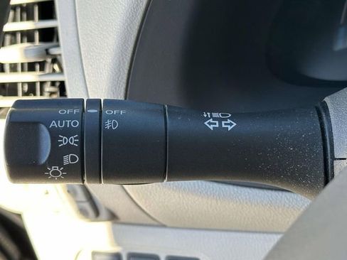 Used 2012 Nissan Leaf SL image 41