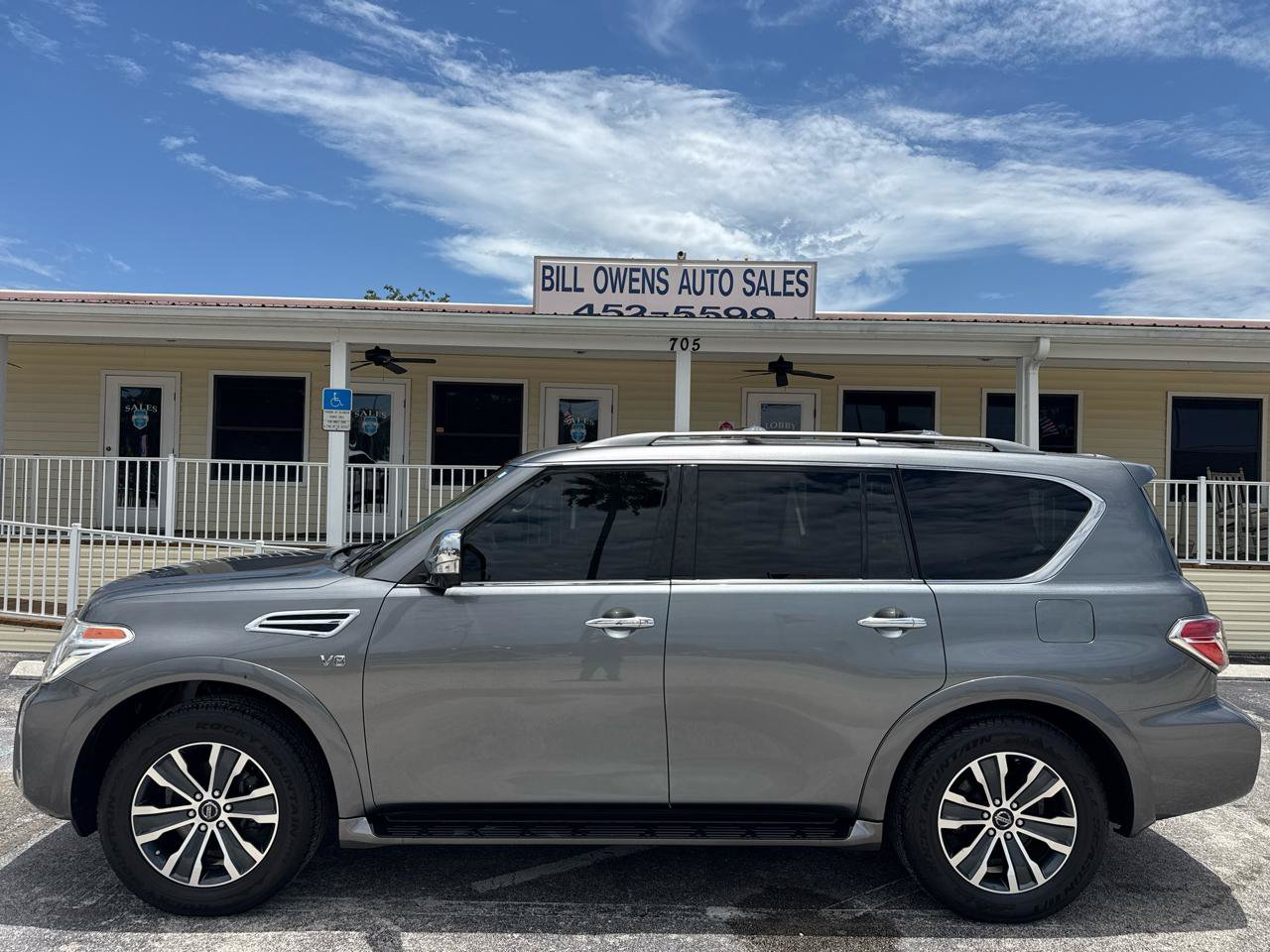 Used 2020 Nissan Armada SL w/ Premium Package RWD image 2