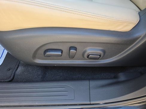Used 2024 Nissan Murano SV FWD image 14