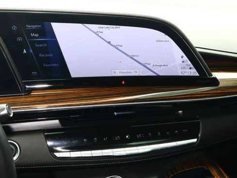 Certified 2024 Cadillac Escalade ESV Premium Luxury RWD image 31