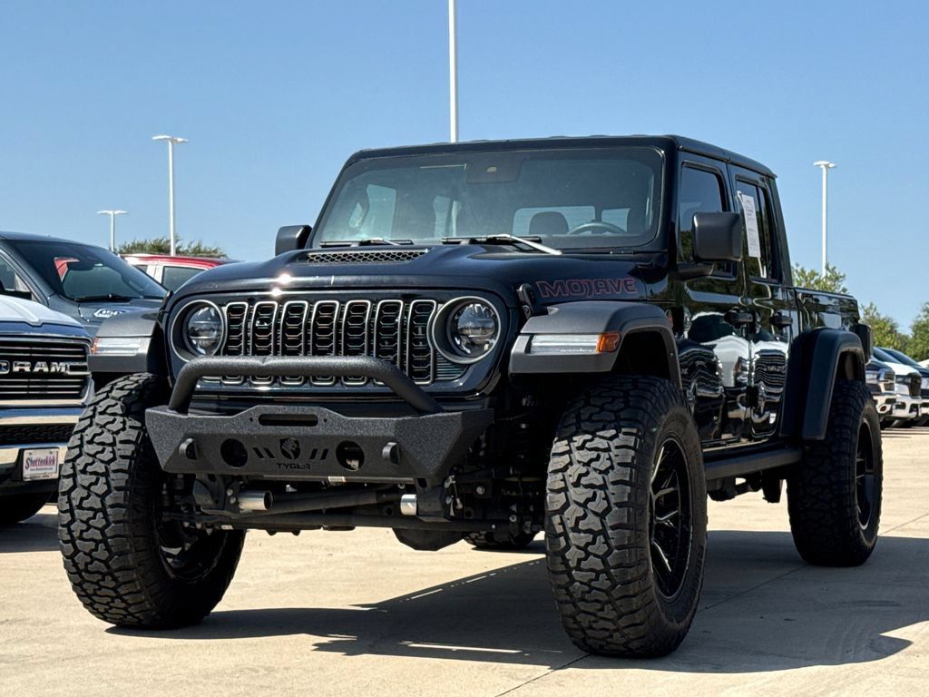 Used 2025 Jeep Gladiator Mojave AWD/4WD image 3