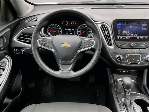 Used 2024 Chevrolet Malibu LT FWD image 7