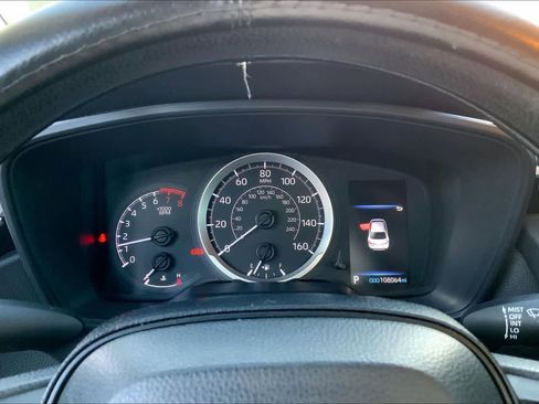 Used 2020 Toyota Corolla LE FWD image 25