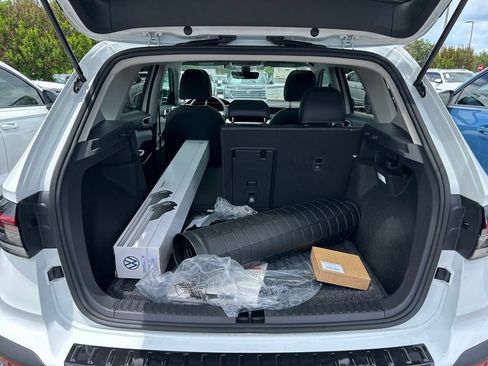 New 2026 Volkswagen Taos SEL AWD/4WD image 53