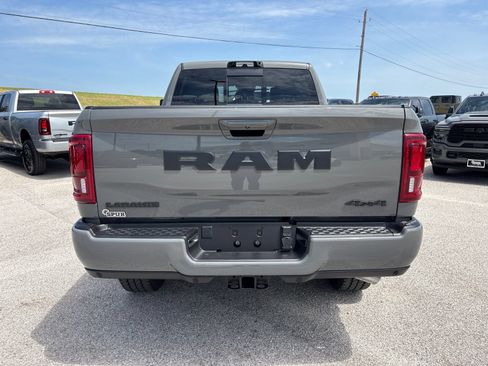 New 2026 RAM 2500 Laramie AWD/4WD image 5