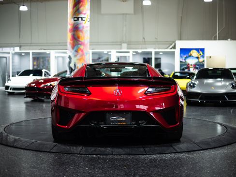 Used 2017 Acura NSX image 16
