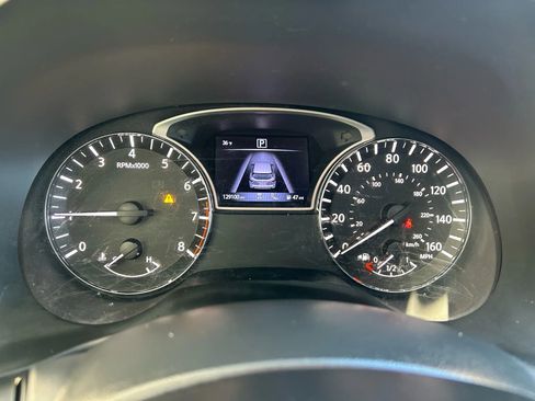 Used 2017 Nissan Pathfinder Platinum w/ Family Entertainment Package image 19