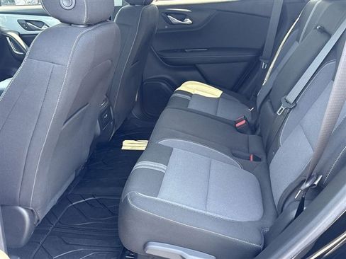 Certified 2024 Chevrolet Blazer LT w/ Convenience Package FWD image 23