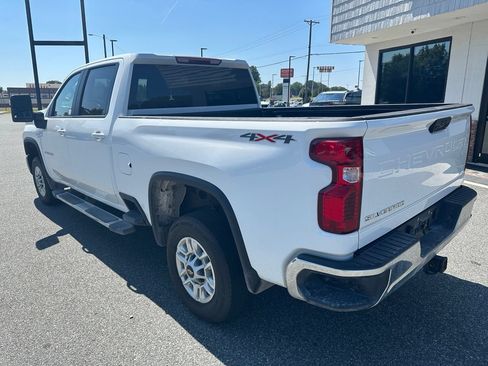 Used 2025 Chevrolet Silverado 2500 LT w/ Convenience Package AWD/4WD image 5