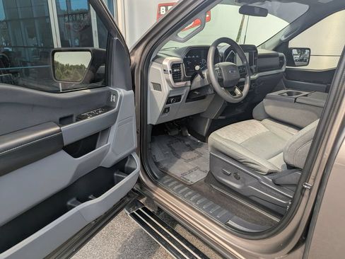 Used 2023 Ford F150 XLT AWD/4WD image 9