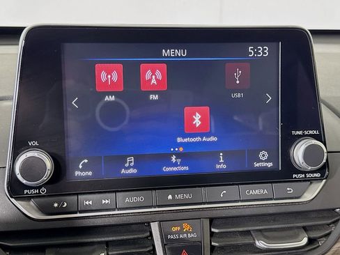 Used 2025 Nissan Altima 2.5 SV FWD image 27