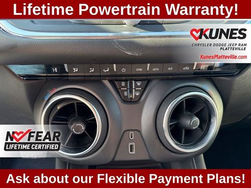 Used 2023 Chevrolet Blazer LT image 23