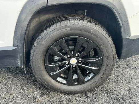 Used 2026 Chevrolet Equinox LT AWD/4WD image 15