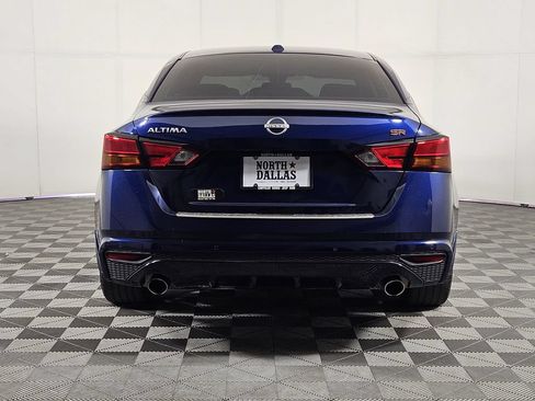 Used 2023 Nissan Altima 2.5 SR FWD image 4