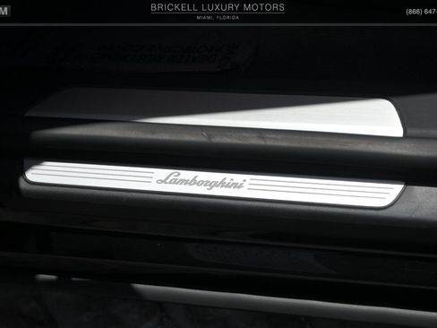 Used 2020 Lamborghini Urus image 65