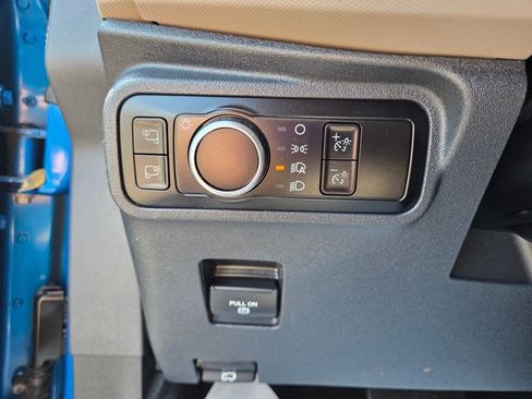 Used 2023 Ford Bronco Wildtrak AWD/4WD image 32