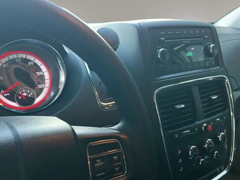 Used 2011 Dodge Grand Caravan Mainstreet w/ PWR Convenience Group image 35