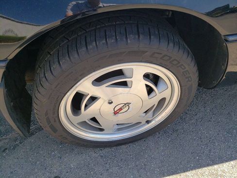 Used 1989 Chevrolet Corvette Convertible image 13