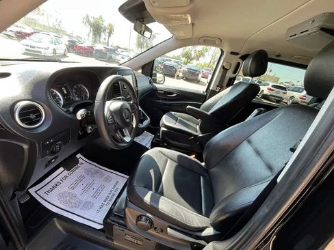 Used 2019 Mercedes-Benz Metris Passenger image 6