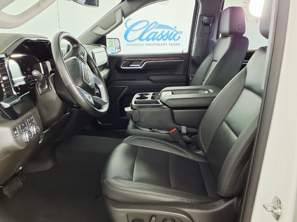 Used 2025 GMC Sierra 1500 SLT AWD/4WD image 13