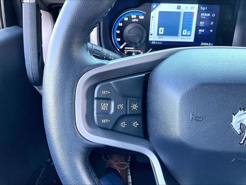 Used 2023 Ford Bronco Wildtrak AWD/4WD image 24