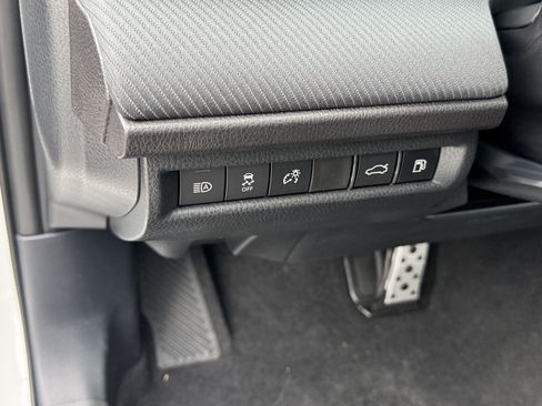 New 2026 Toyota Camry SE FWD image 17