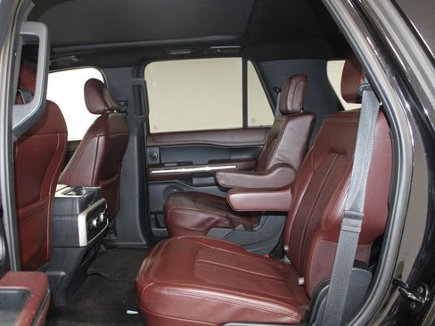 Used 2022 Ford Expedition Limited AWD/4WD image 21