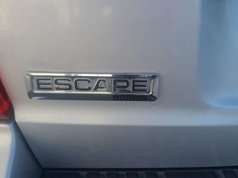 Used 2011 Ford Escape Limited w/ 301A Rapid Spec Order Code image 16