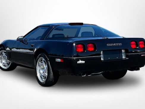 Used 1990 Chevrolet Corvette ZR-1 RWD image 5