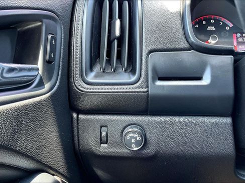 Used 2016 GMC Canyon SLT w/ Driver Alert Package RWD image 36