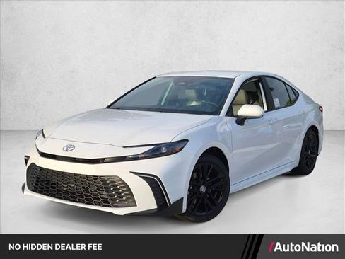 New 2026 Toyota Camry SE FWD image 1