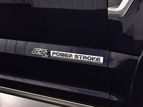 Used 2022 Ford F250 Lariat w/ Tremor Off-Road Package AWD/4WD image 13