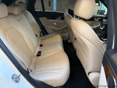 Used 2017 Mercedes-Benz GLC 300 4MATIC image 16