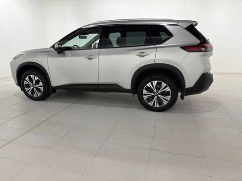 Used 2021 Nissan Rogue SV w/ Premium Package AWD/4WD image 2