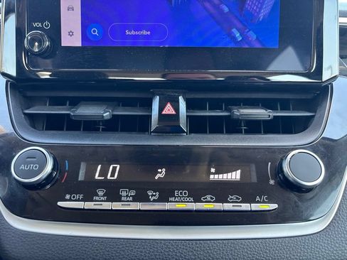 Used 2023 Toyota Corolla LE FWD image 29