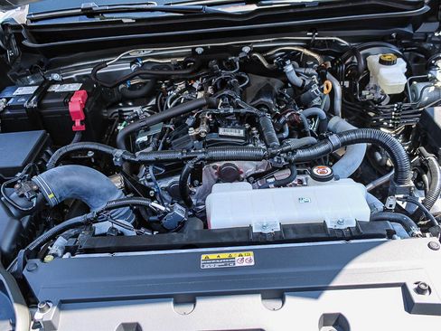 Used 2025 Toyota Tacoma TRD Off-Road AWD/4WD image 24
