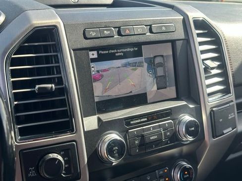 Used 2019 Ford F150 Platinum w/ Equipment Group 701A Luxury AWD/4WD image 10