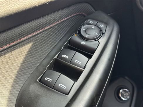 Certified 2023 Chevrolet TrailBlazer RS w/ Sun and Liftgate Package image 19