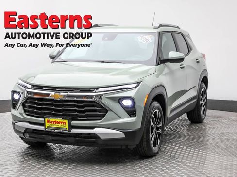 Used 2026 Chevrolet TrailBlazer LT w/ Driver Confidence Package image 1