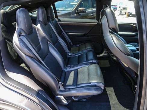 Used 2016 Tesla Model X 90D AWD/4WD image 16